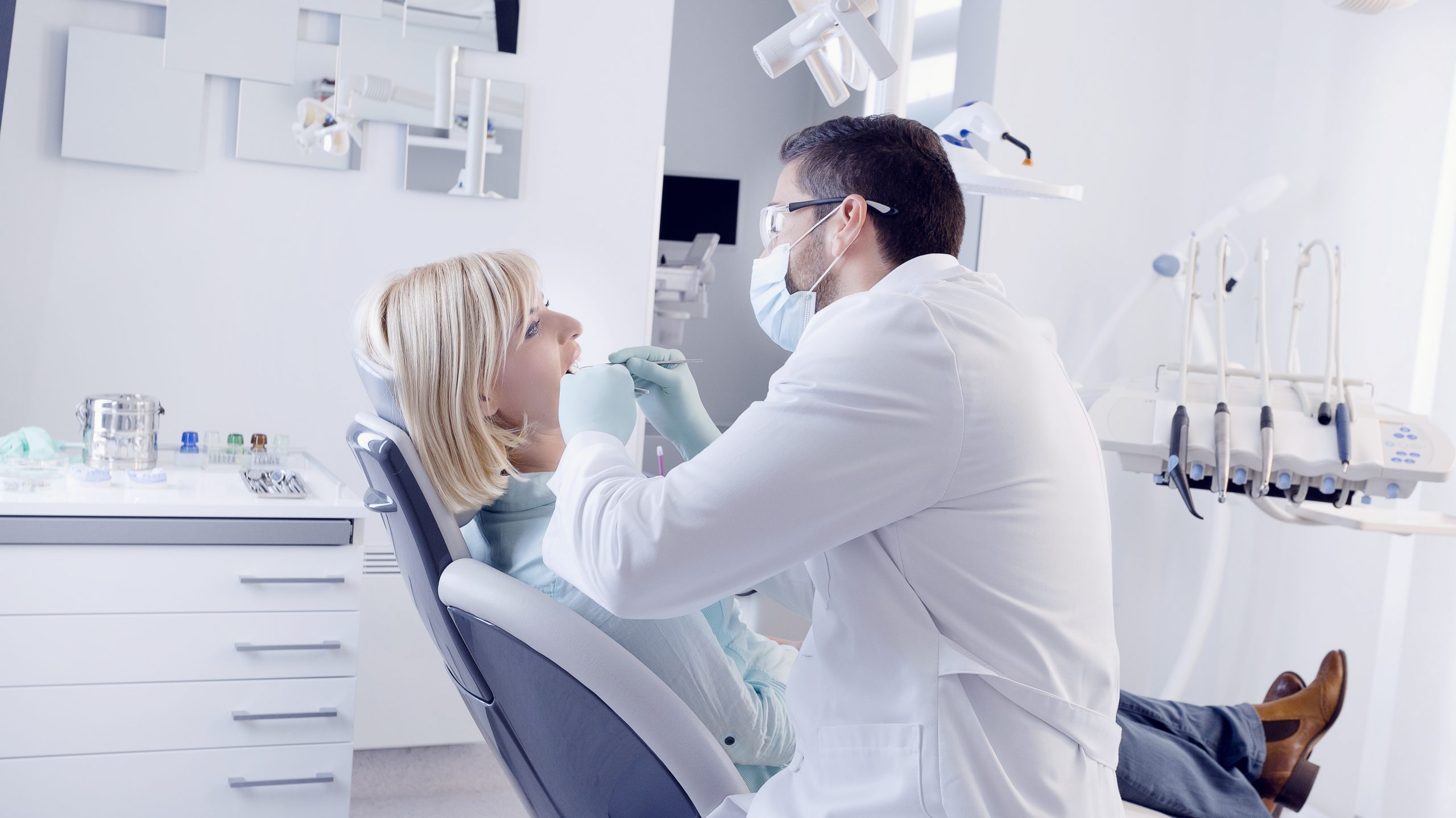Dentist in Hampshire, IL